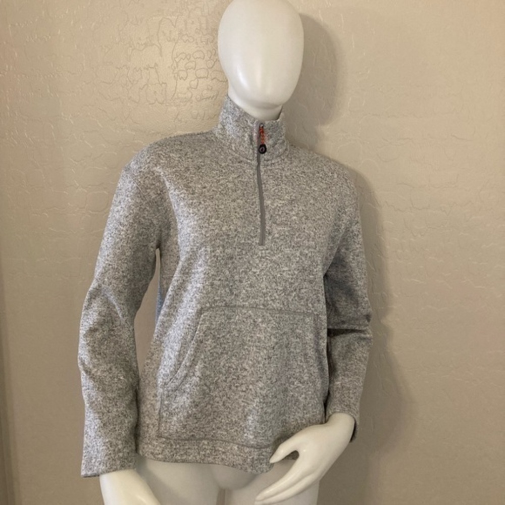 The American Outdoorsman Women’s Half Zip Heather Gray Fleece Pullover Medium